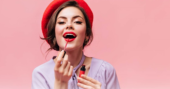 رژ لب کشیدن اصولی در پامیشا