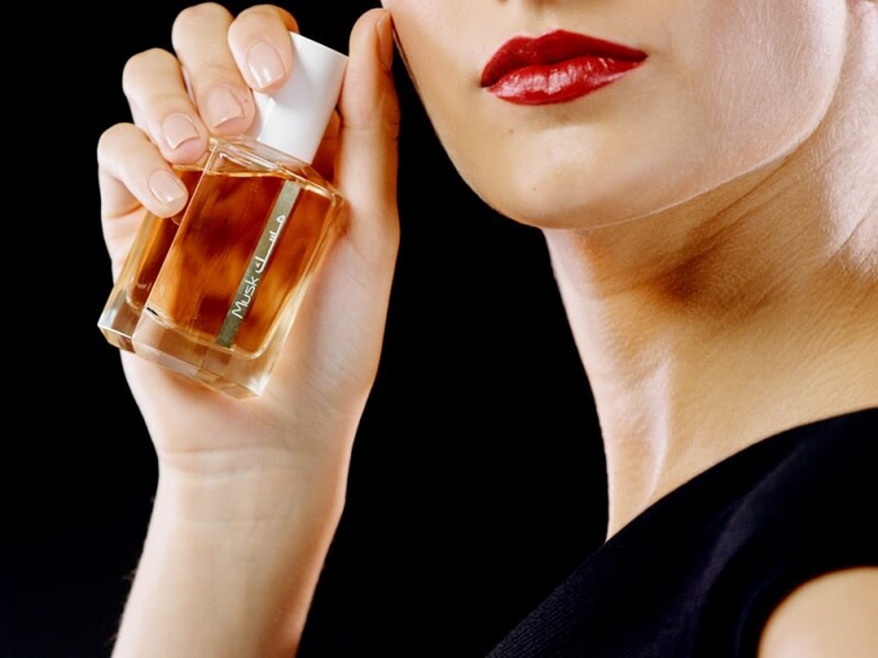 آشنایی با عطر مناسب پوست خشک در پامیشا